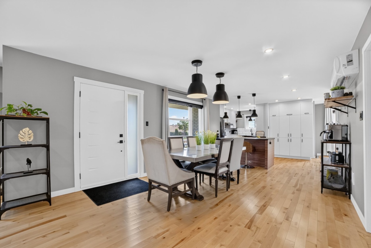 Salle à manger — 395, Boul. St-Joseph O., Drummondville, J2E1M3, Drummondville