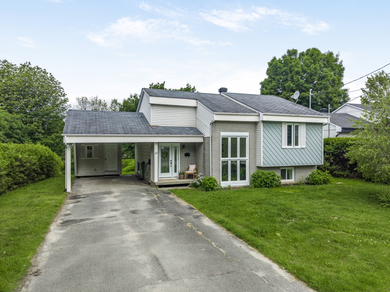 35 Place Des Chênes — photo 1