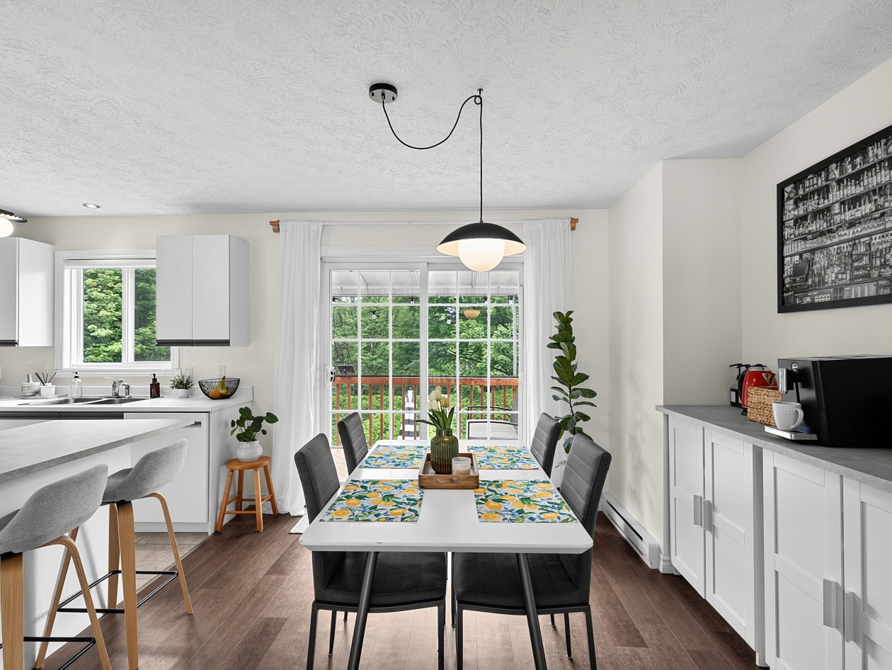 Photo 9 — 35 Place Des Chênes, Windsor, J1S 2S9, Windsor