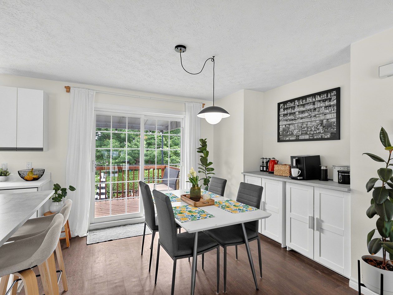Photo 10 — 35 Place Des Chênes, Windsor, J1S 2S9, Windsor