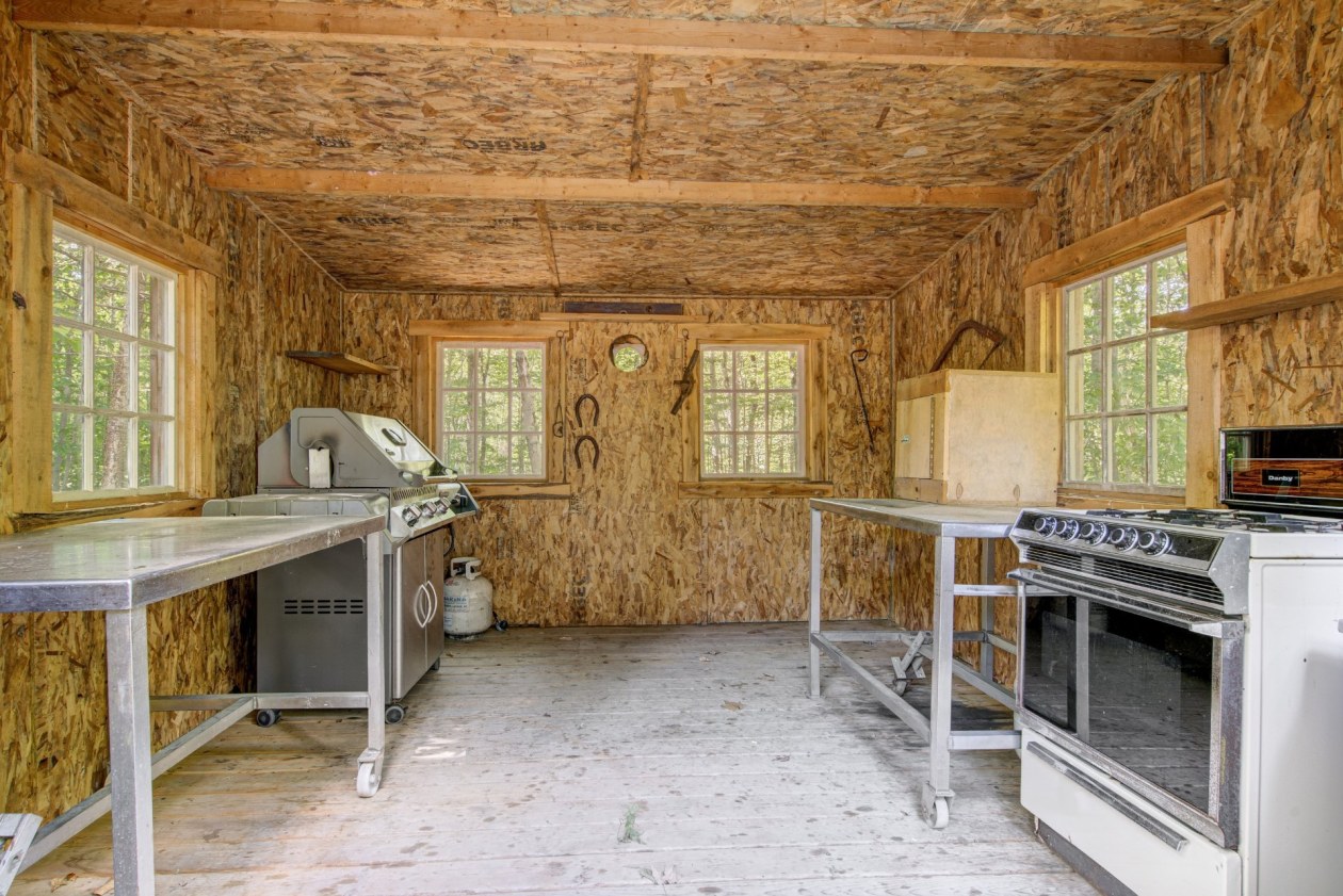 Atelier — 3, Ch. Wesley, Wentworth, J8H0H5, Wentworth