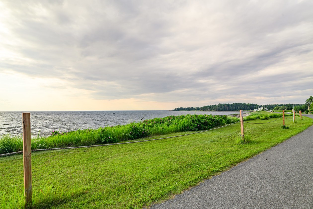 Accès au plan d'eau — 412, Route 132, Grand-Métis, G0J1Z0, Grand-Métis