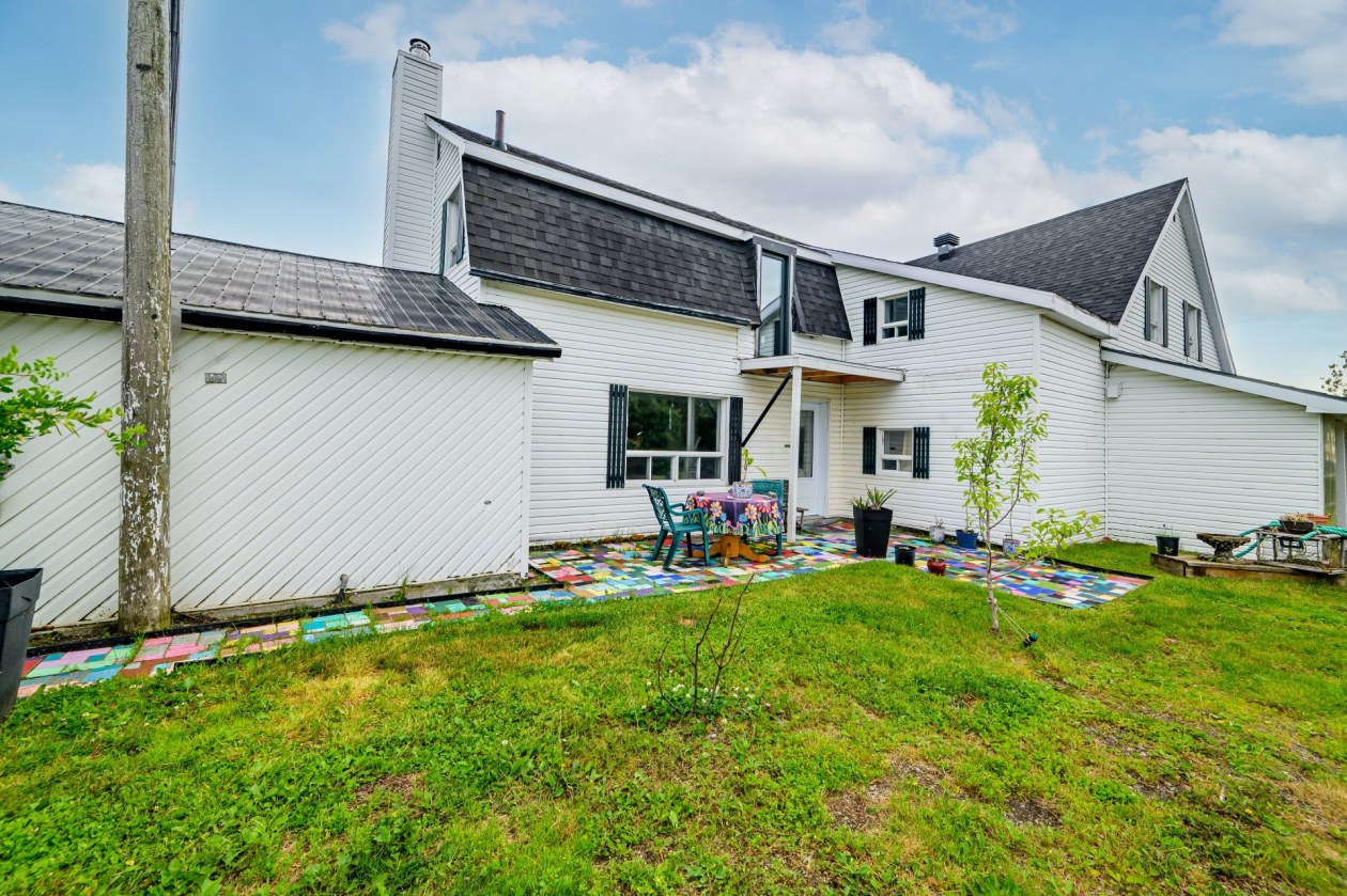 Cour — 412, Route 132, Grand-Métis, G0J1Z0, Grand-Métis