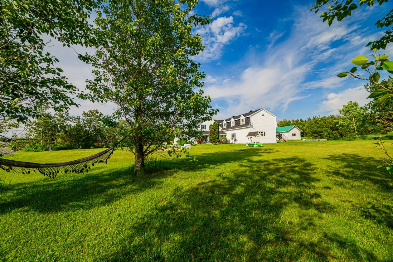 Cour — 412, Route 132, Grand-Métis, G0J1Z0, Grand-Métis