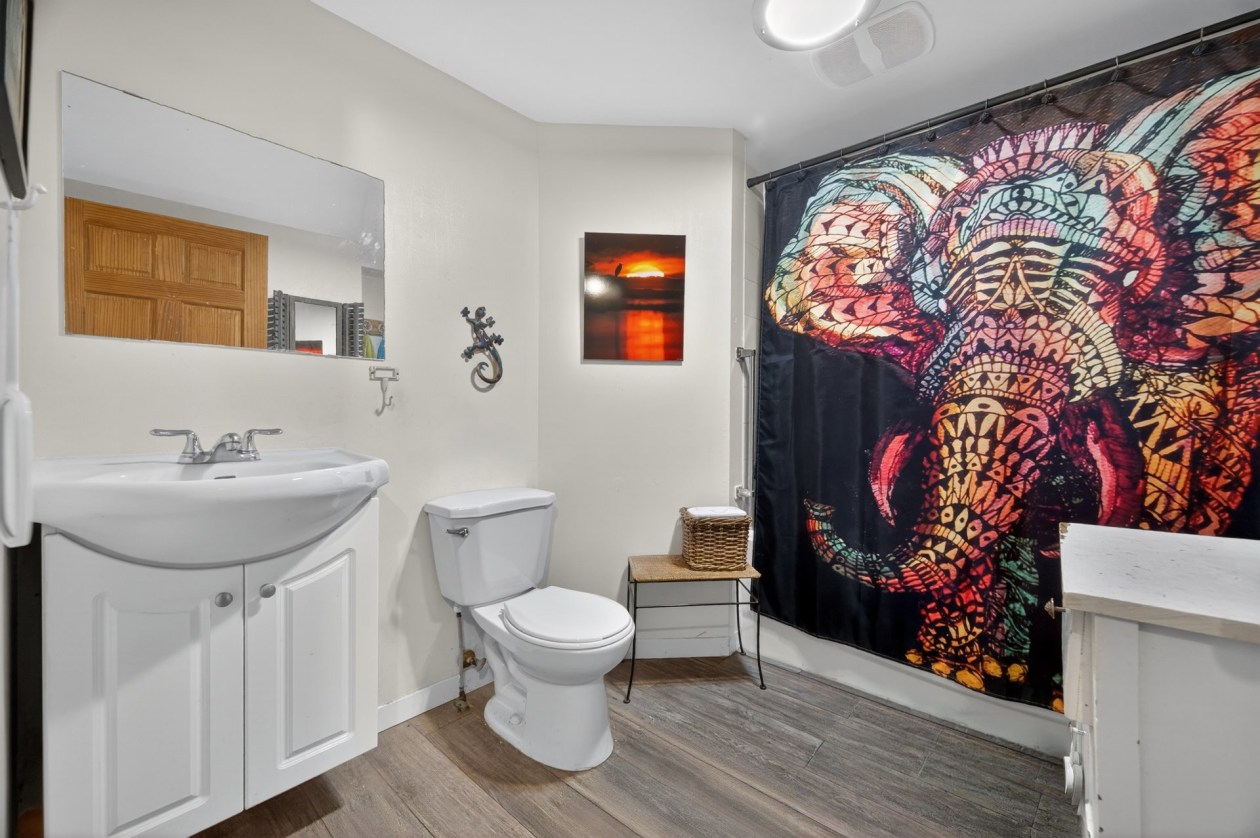 Salle de bains — 412, Route 132, Grand-Métis, G0J1Z0, Grand-Métis