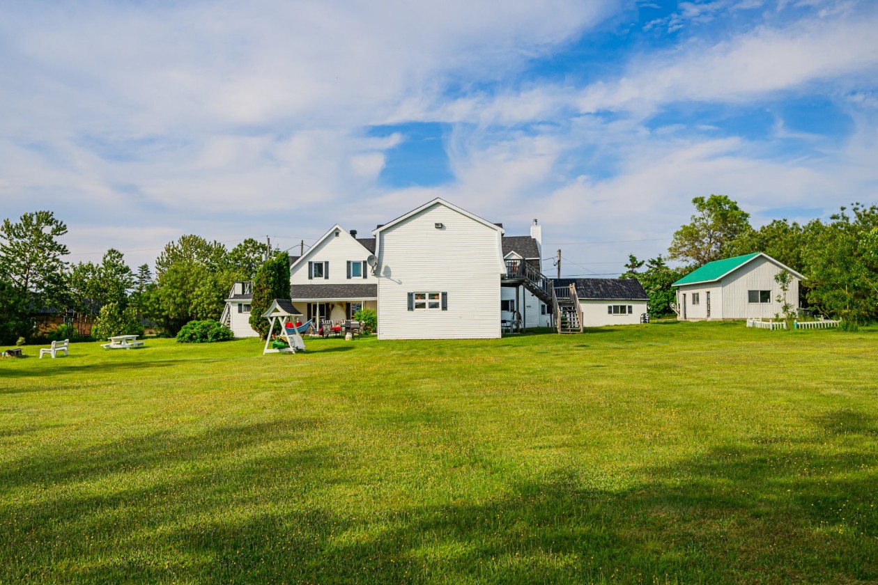 Cour — 412, Route 132, Grand-Métis, G0J1Z0, Grand-Métis