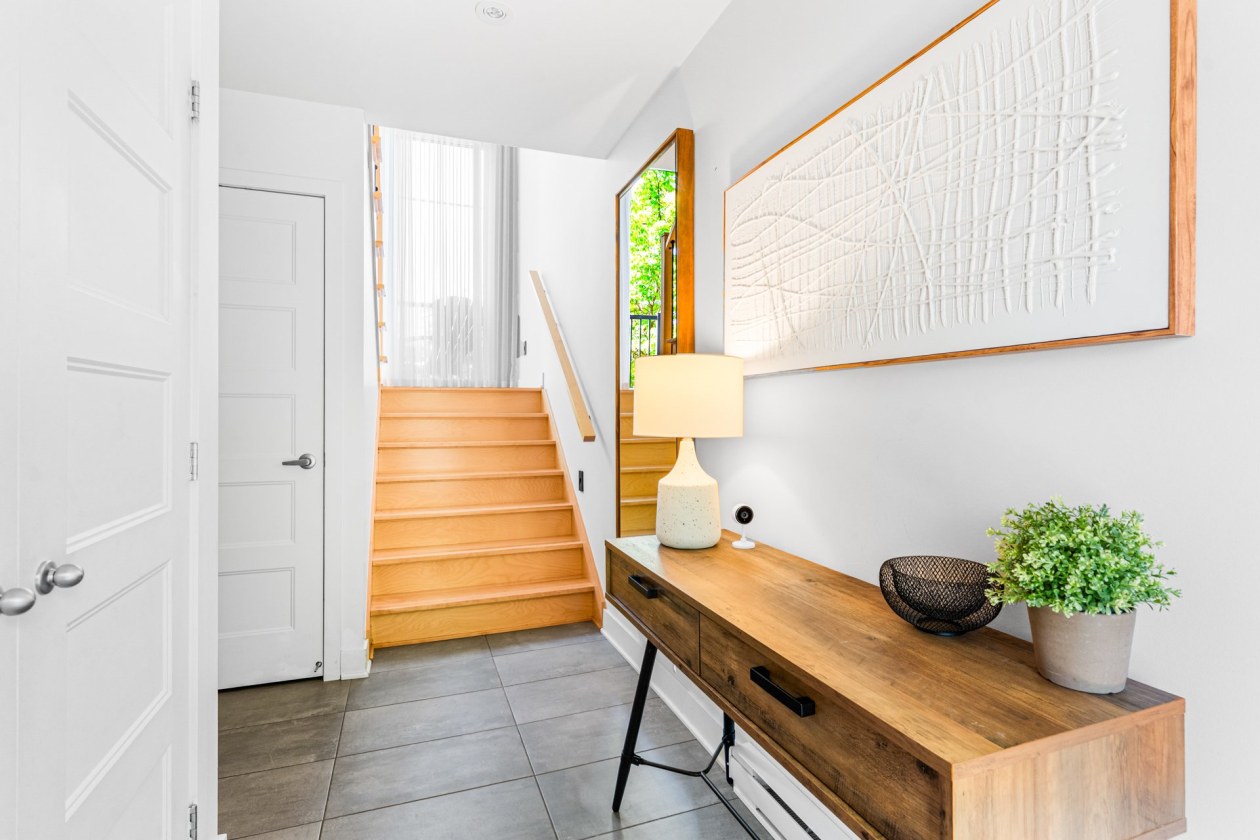 Hall d'entrée — 18211Z, Rue de Brissac, Mirabel, J7J0Y4, Mirabel