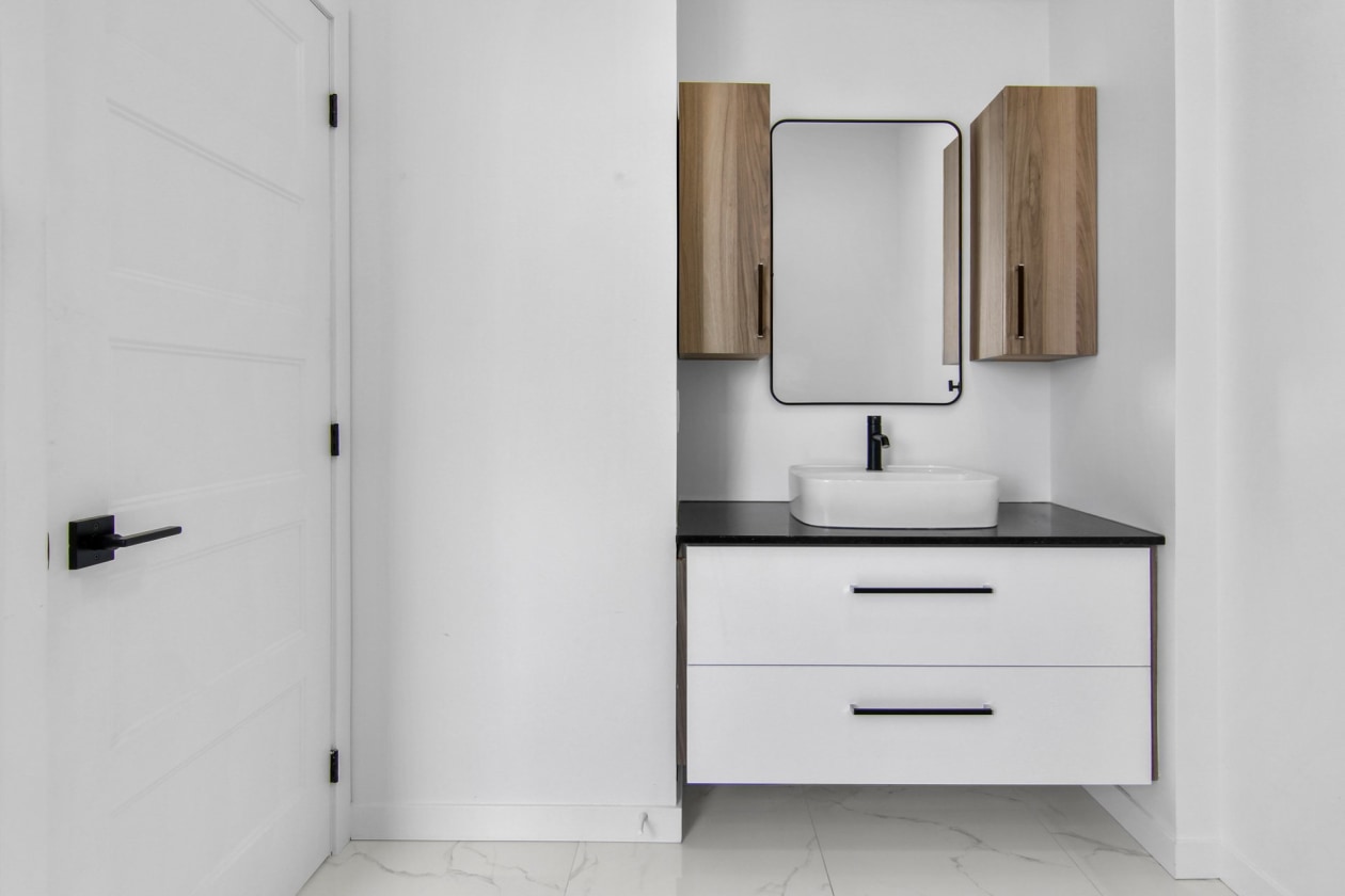 Salle de bains — 44, Rue du Couvent, 303, Saint-Ambroise, G7P2J2, Saint-Ambroise