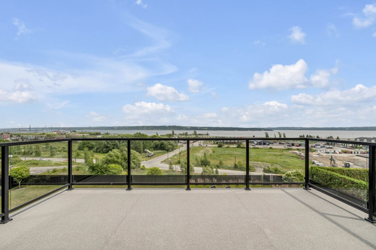 Terrasse — 106, Rue Latouche, Québec (Beauport), G1E0B8, Québec (Beauport)