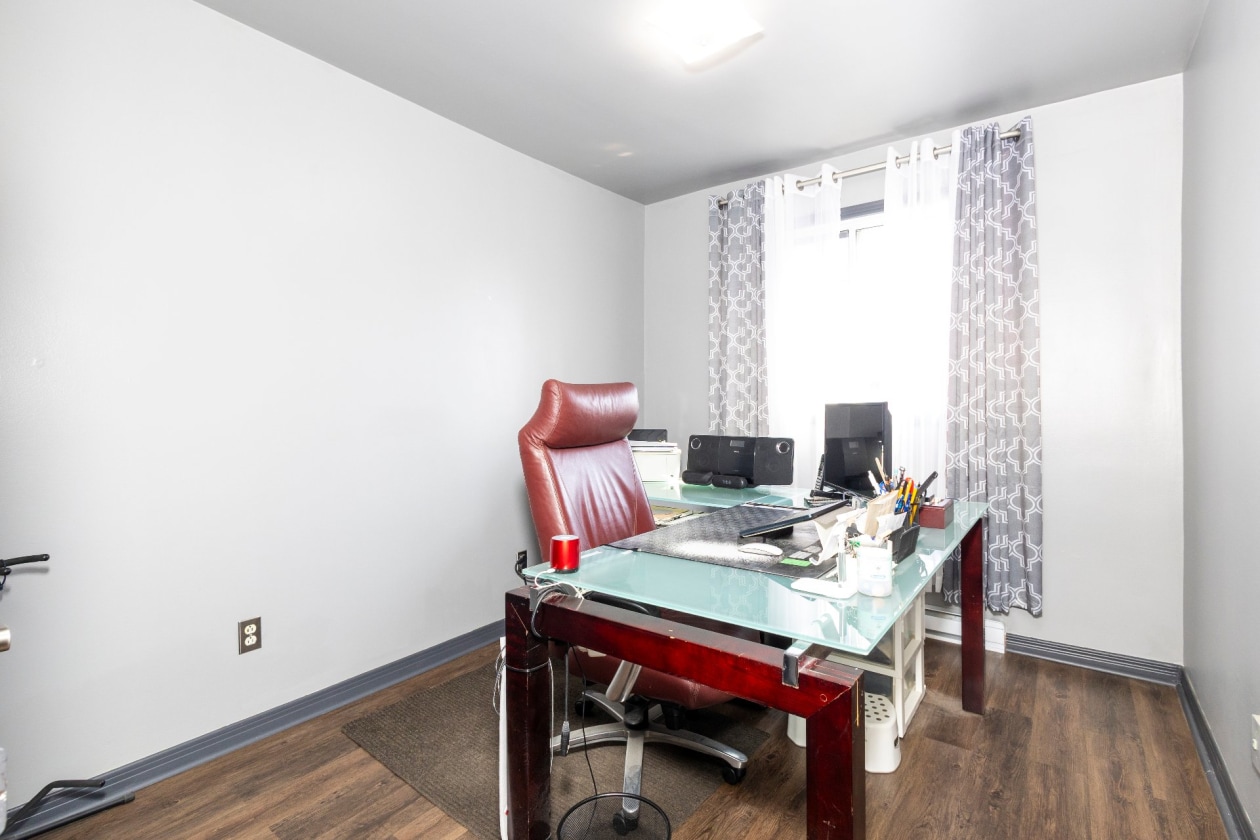 Chambre à coucher — 2290 - 2292, Rue Lise, Montréal (LaSalle), H8N1M5, Montréal (LaSalle)
