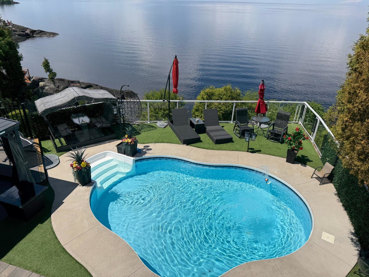 Piscine — 210, Ch. du Four-à-Chaux, Alma, G8B5V3, Alma