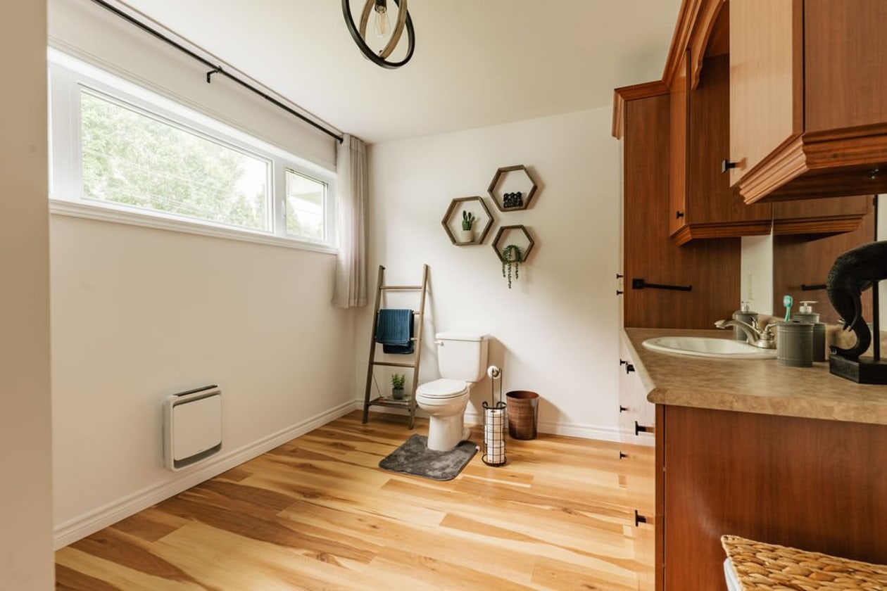 Salle de bains — 109, Rue Lavoie, Saint-Gédéon, G0W2P0, Saint-Gédéon