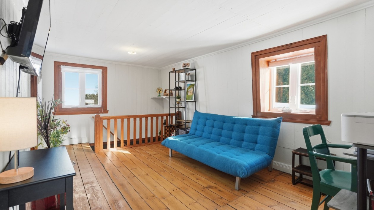 Boudoir — 3626, Av. Royale, Saint-Ferréol-les-Neiges, G0A3R0, Saint-Ferréol-les-Neiges