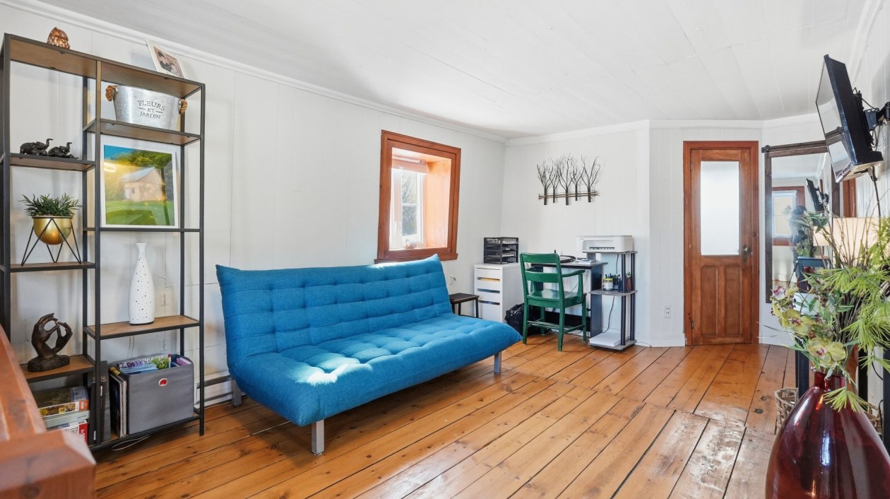 Boudoir — 3626, Av. Royale, Saint-Ferréol-les-Neiges, G0A3R0, Saint-Ferréol-les-Neiges