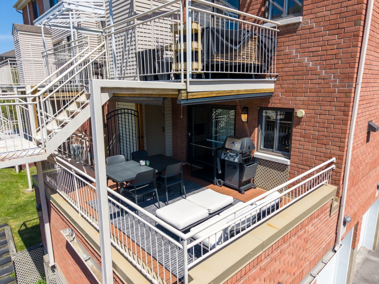 Balcon — 6027, Rue Gabrielle-Roy, 5, Longueuil (Saint-Hubert), J3Y8Z9, Longueuil (Saint-Hubert)