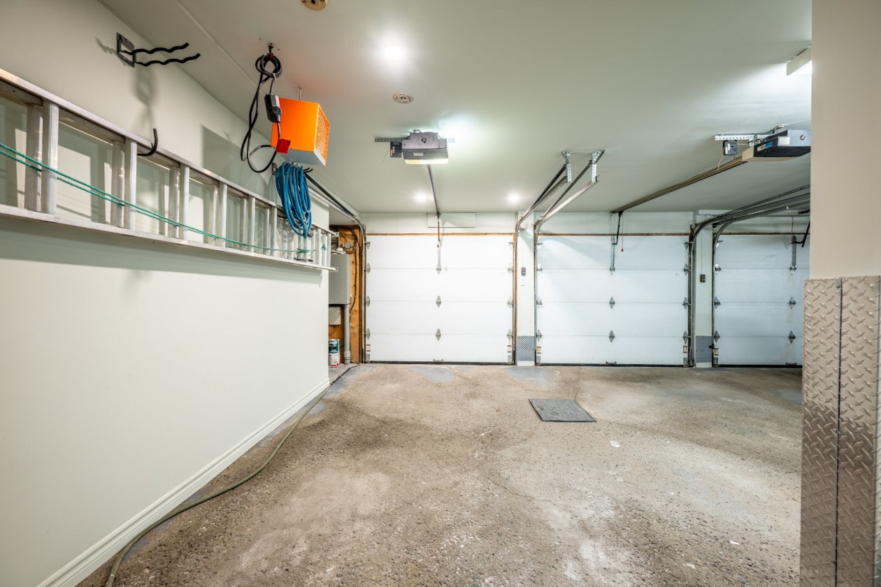 Garage — 6027, Rue Gabrielle-Roy, 5, Longueuil (Saint-Hubert), J3Y8Z9, Longueuil (Saint-Hubert)