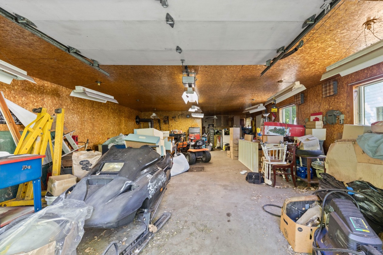 Garage — 1114, Spruce Lane, Hinchinbrooke, J0S1A0, Hinchinbrooke