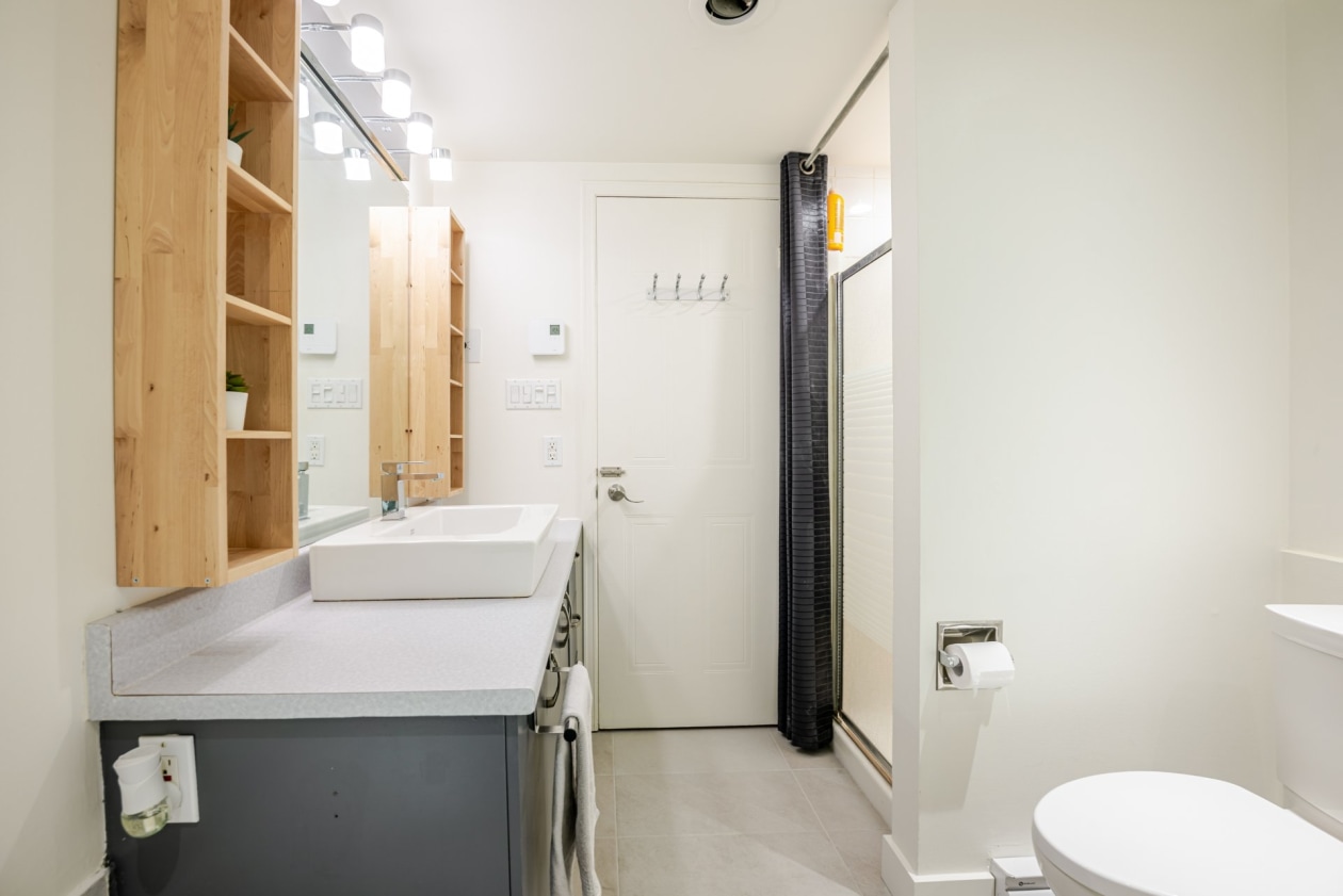 Salle de bains — 6027, Rue Gabrielle-Roy, 5, Longueuil (Saint-Hubert), J3Y8Z9, Longueuil (Saint-Hubert)