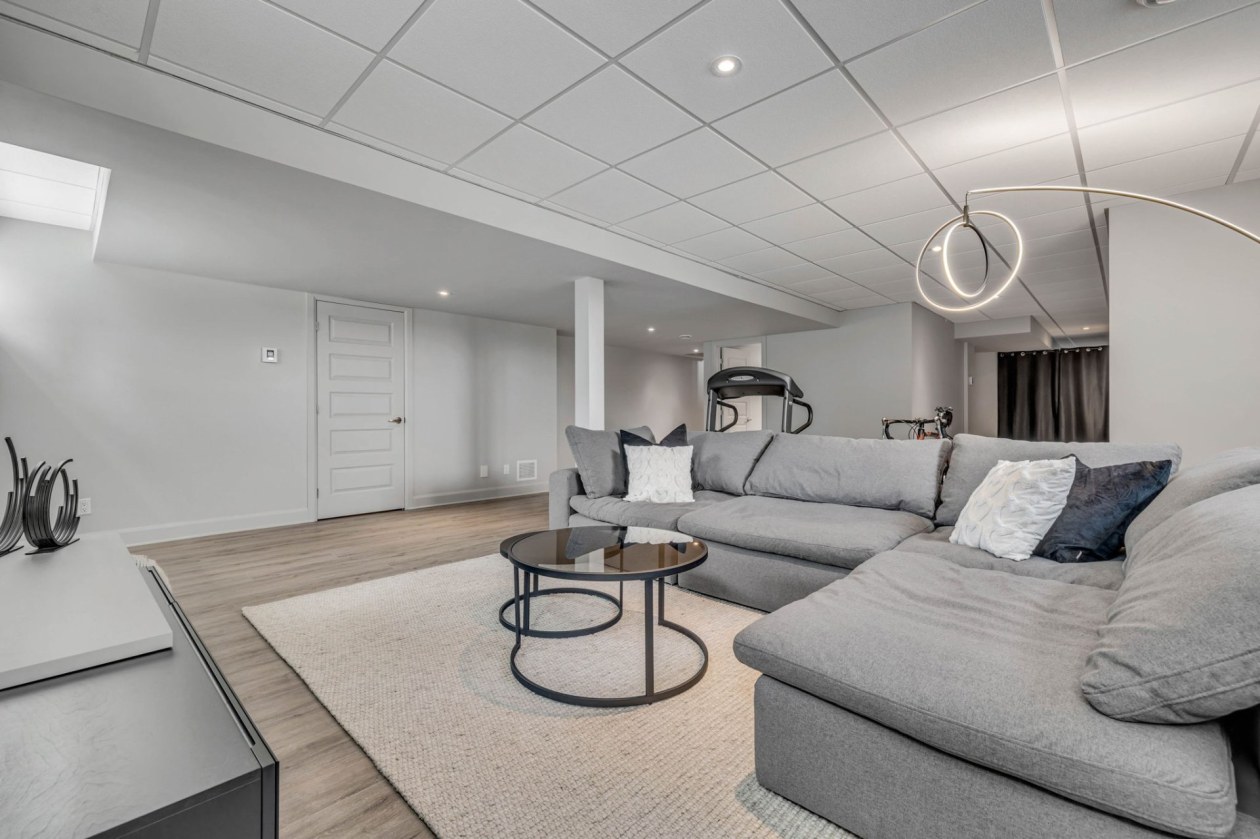 Salle familiale — 106, Rue Latouche, Québec (Beauport), G1E0B8, Québec (Beauport)