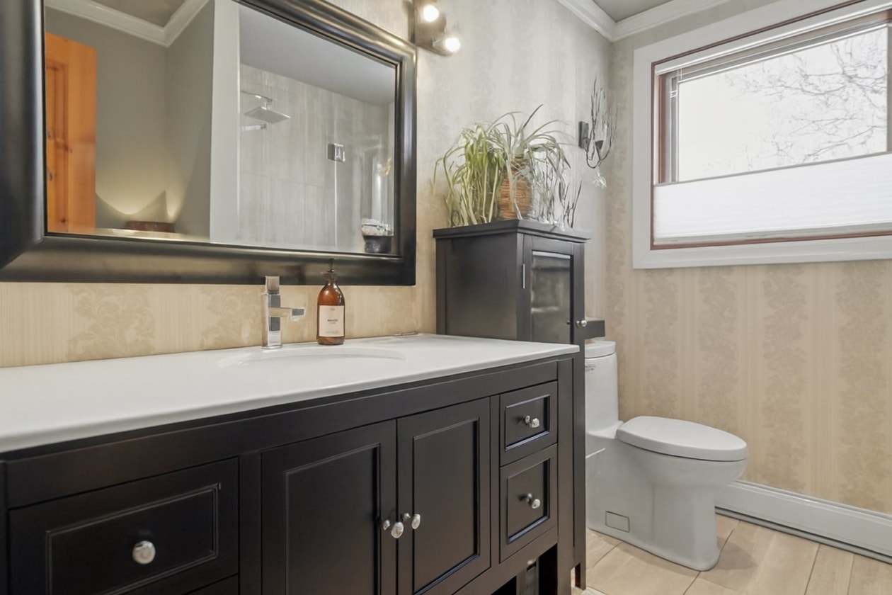 Salle de bains — 5, Rue des Sarcelles, Beaupré, G0A1E0, Beaupré