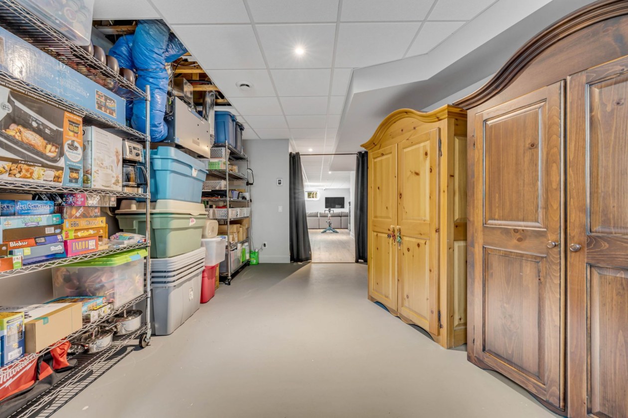 Rangement — 106, Rue Latouche, Québec (Beauport), G1E0B8, Québec (Beauport)
