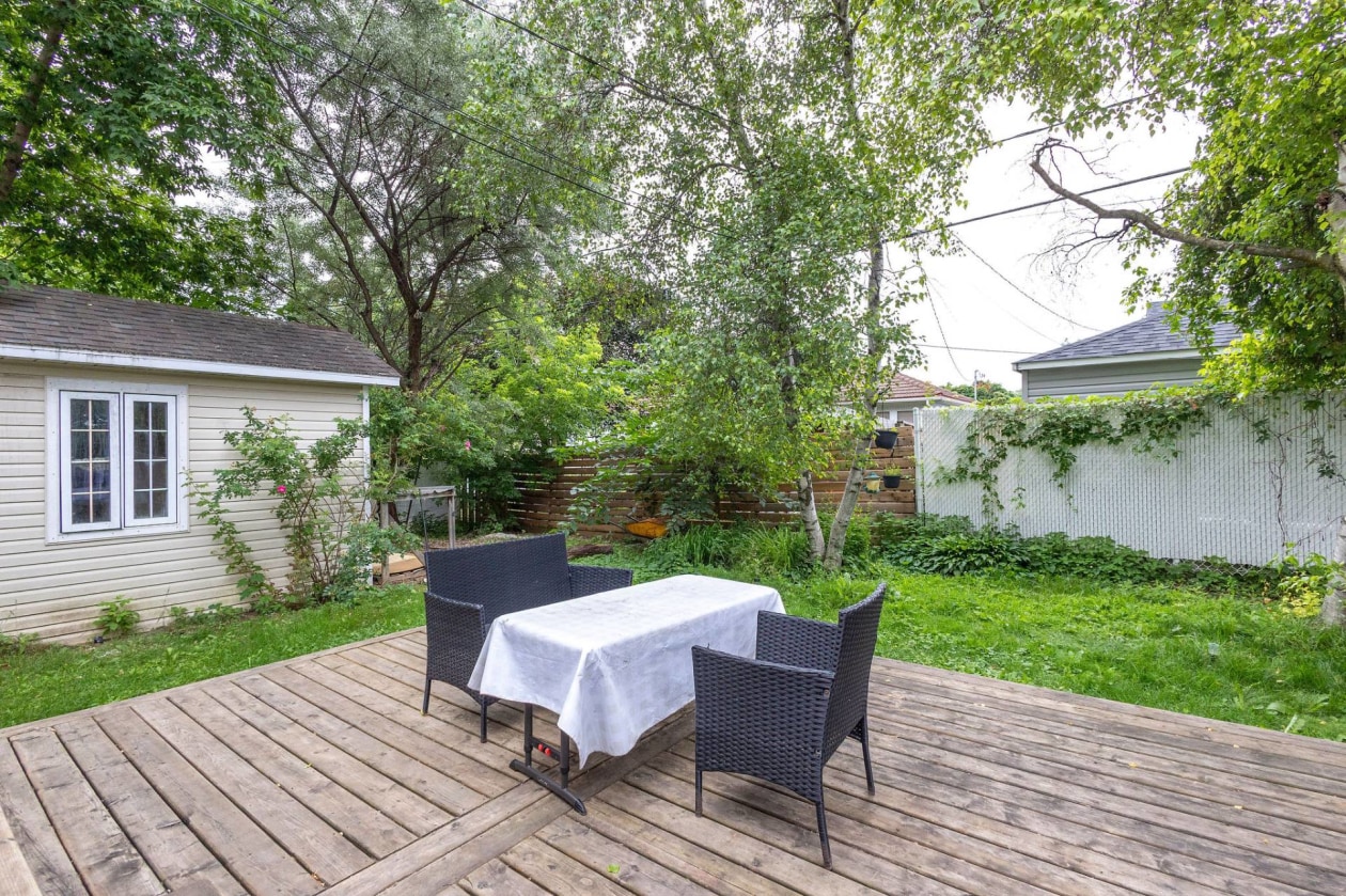 Cour — 16, Rue Laramée, Châteauguay, J6K1K9, Châteauguay