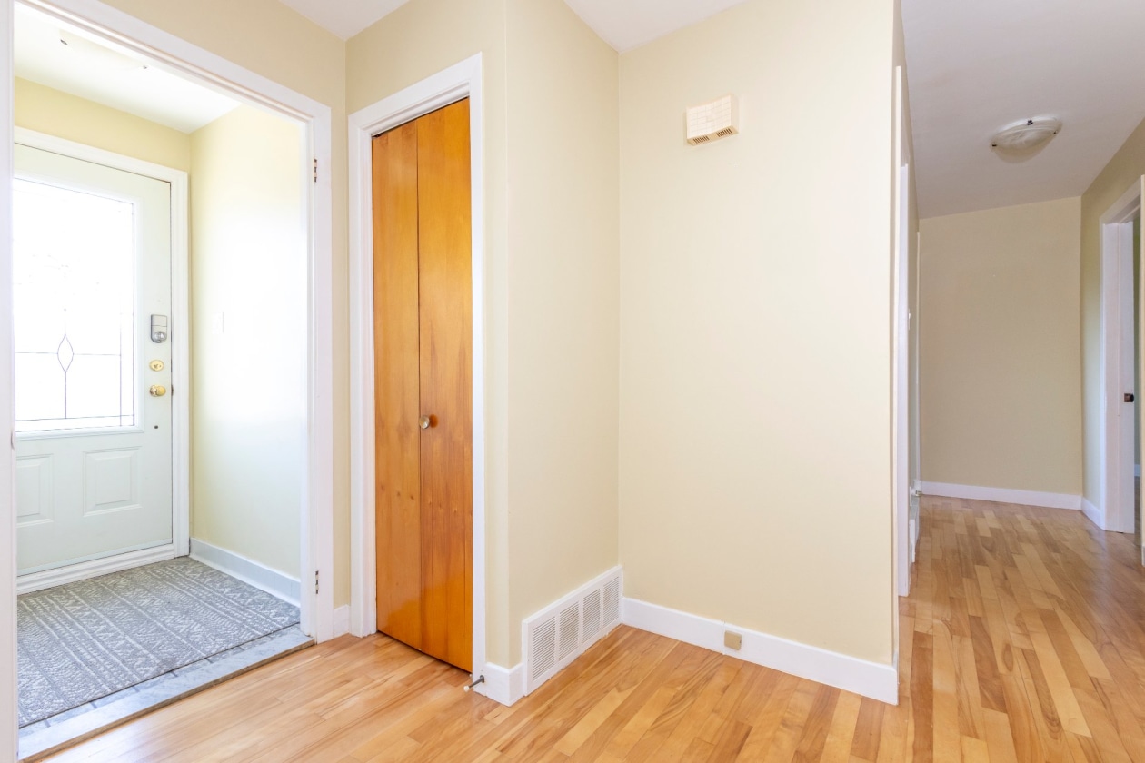 Hall d'entrée — 148, Rue Léonard, Châteauguay, J6K1P1, Châteauguay