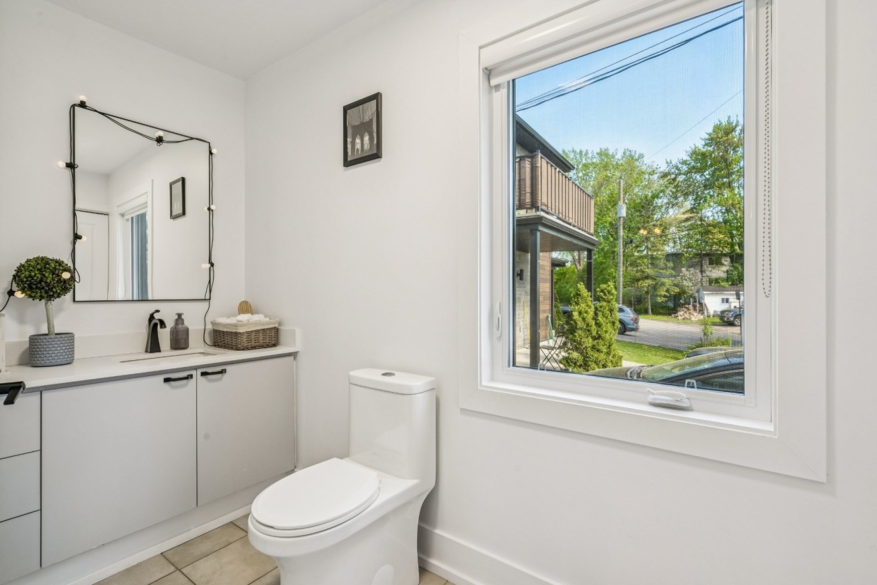 Salle de bains — 7, 1re Avenue N., L'Île-Perrot, J7V3J4, L'Île-Perrot