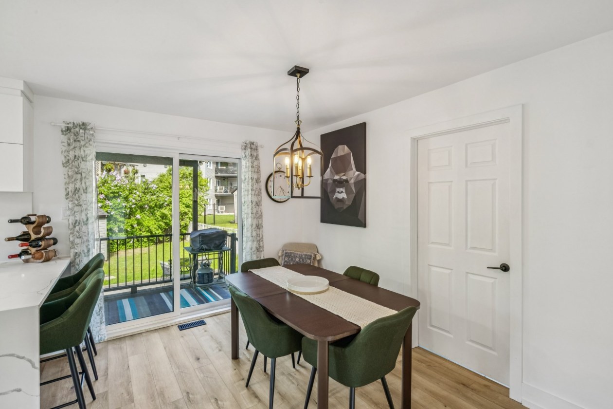 Salle à manger — 7, 1re Avenue N., L'Île-Perrot, J7V3J4, L'Île-Perrot