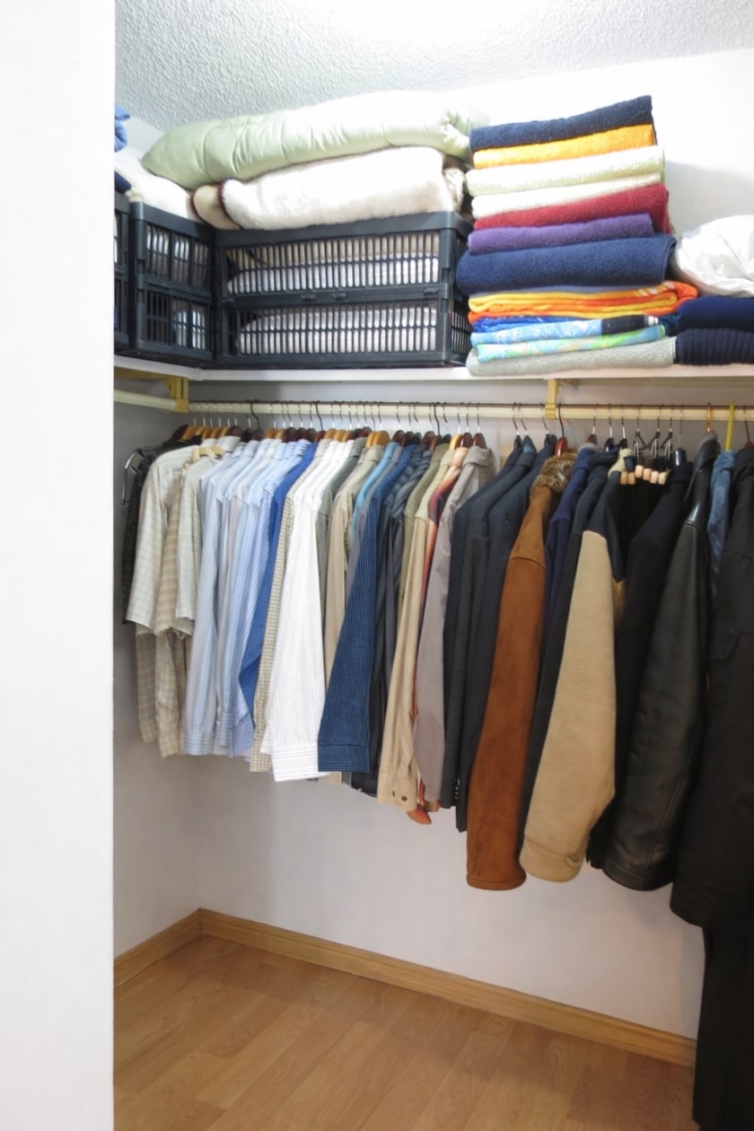 Penderie — 10100 Ave. Bois-de-Boulogne, 504, Montreal, H4N 1K7, Montreal