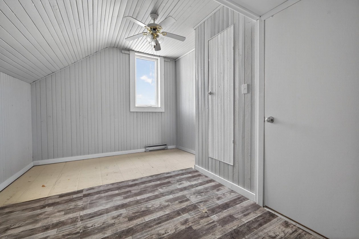 Chambre à coucher — 55 - 57, Rue Principale, Saint-Eugène-de-Ladrière, G0L1P0, Saint-Eugène-de-Ladrière