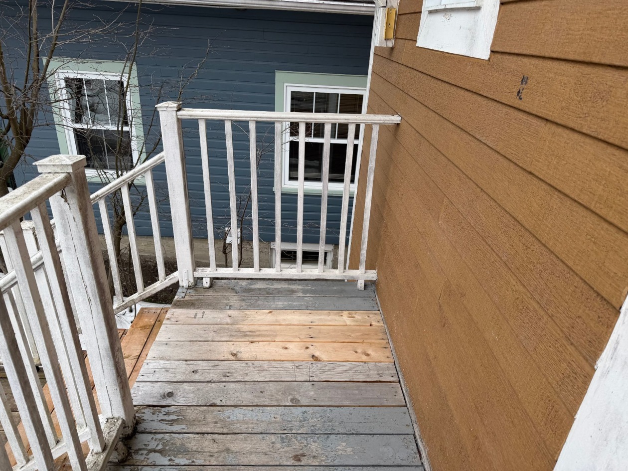 Entrée extérieure — 439 - 441, Rue de la Place-d'Armes, Saguenay (Chicoutimi), G7H4X3, Saguenay (Chicoutimi)
