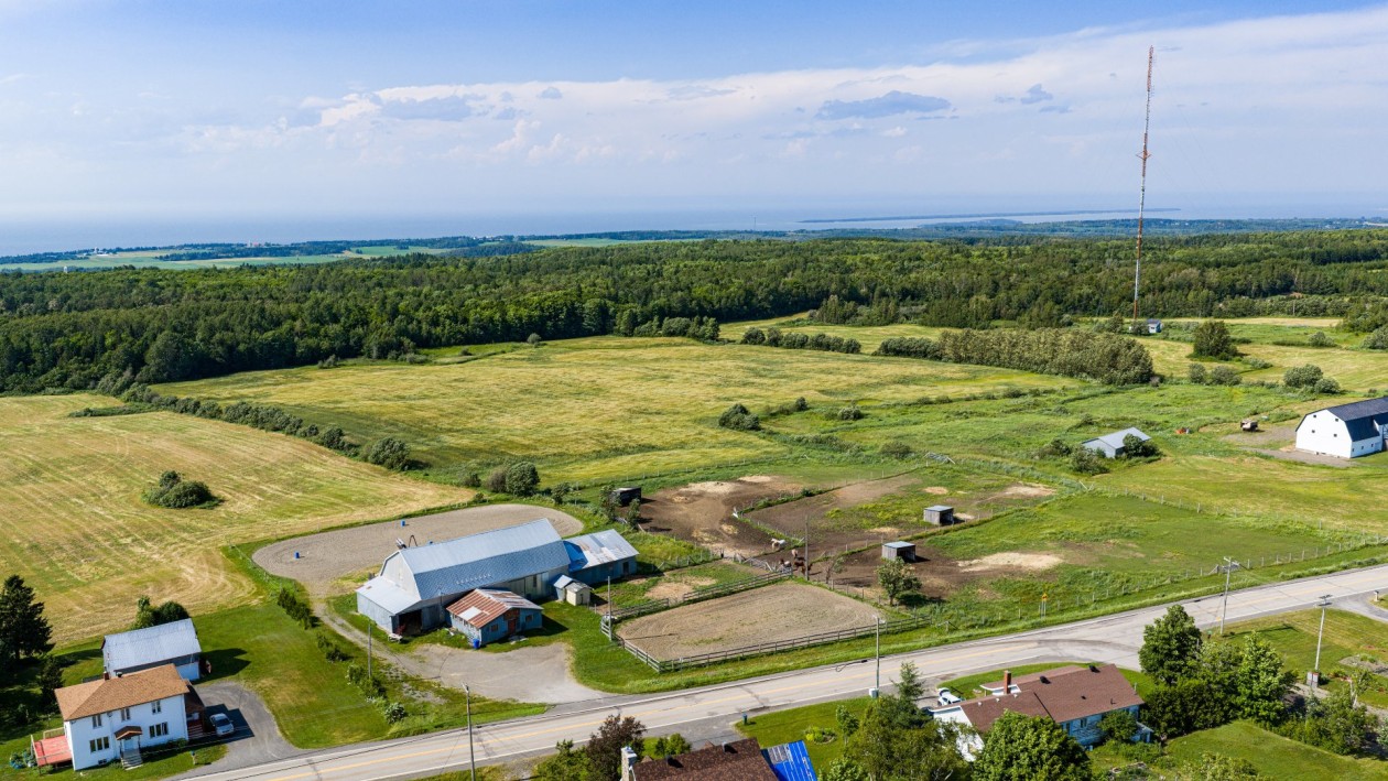 Photo aérienne — 702, 4e Rang E., Saint-Valérien, G0L4E0, Saint-Valérien