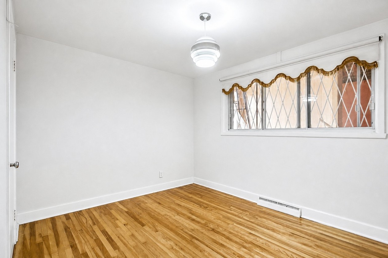 Chambre à coucher — 1929, Rue Gérard, Laval (Chomedey), H7T1N2, Laval (Chomedey)