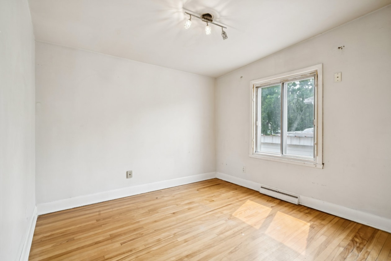 Chambre à coucher — 1929, Rue Gérard, Laval (Chomedey), H7T1N2, Laval (Chomedey)