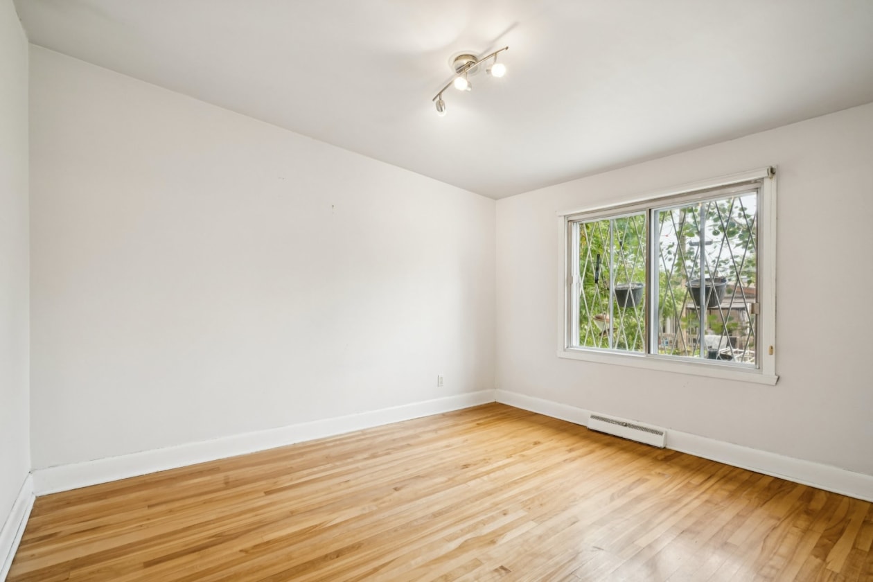 Chambre à coucher — 1929, Rue Gérard, Laval (Chomedey), H7T1N2, Laval (Chomedey)