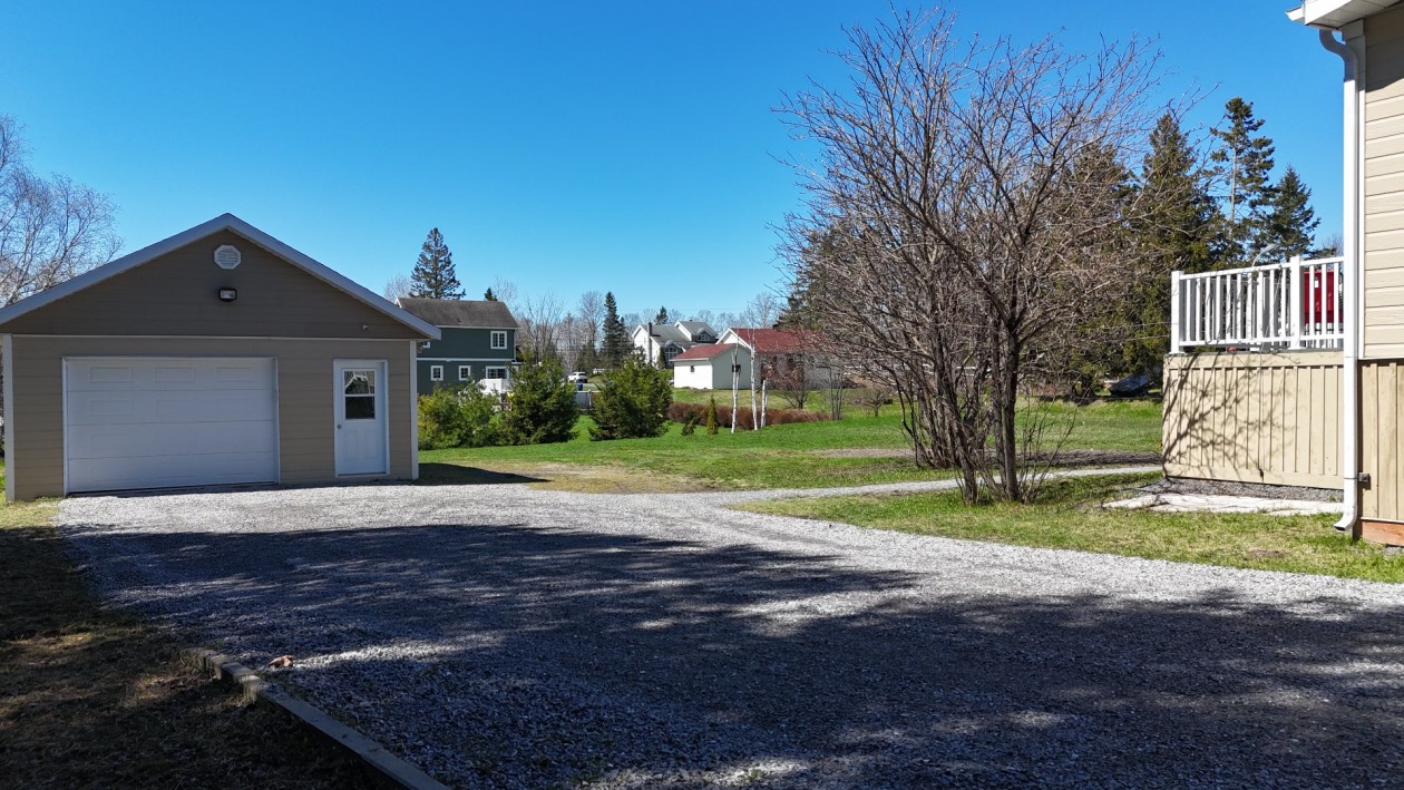 Garage — 92, Route des Pionniers, Rimouski, G5N5M7, Rimouski