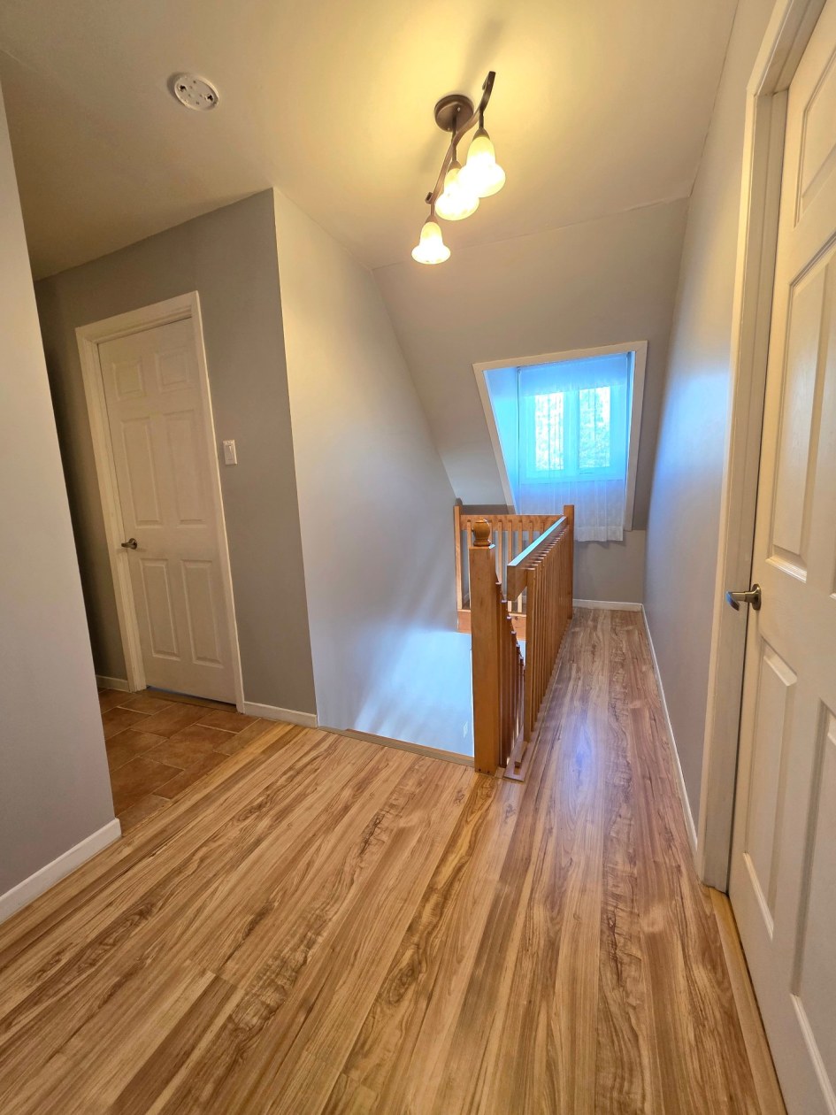Corridor — 92, Route des Pionniers, Rimouski, G5N5M7, Rimouski