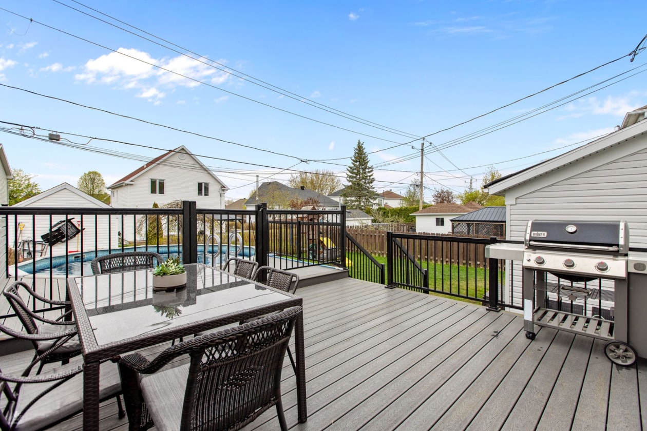 Balcon — 1063, Rue de l'Eau-de-Rose, Lévis (Les Chutes-de-la-Chaudière-Est), G6Z3J7, Lévis (Les Chutes-de-la-Chaudière-Est)