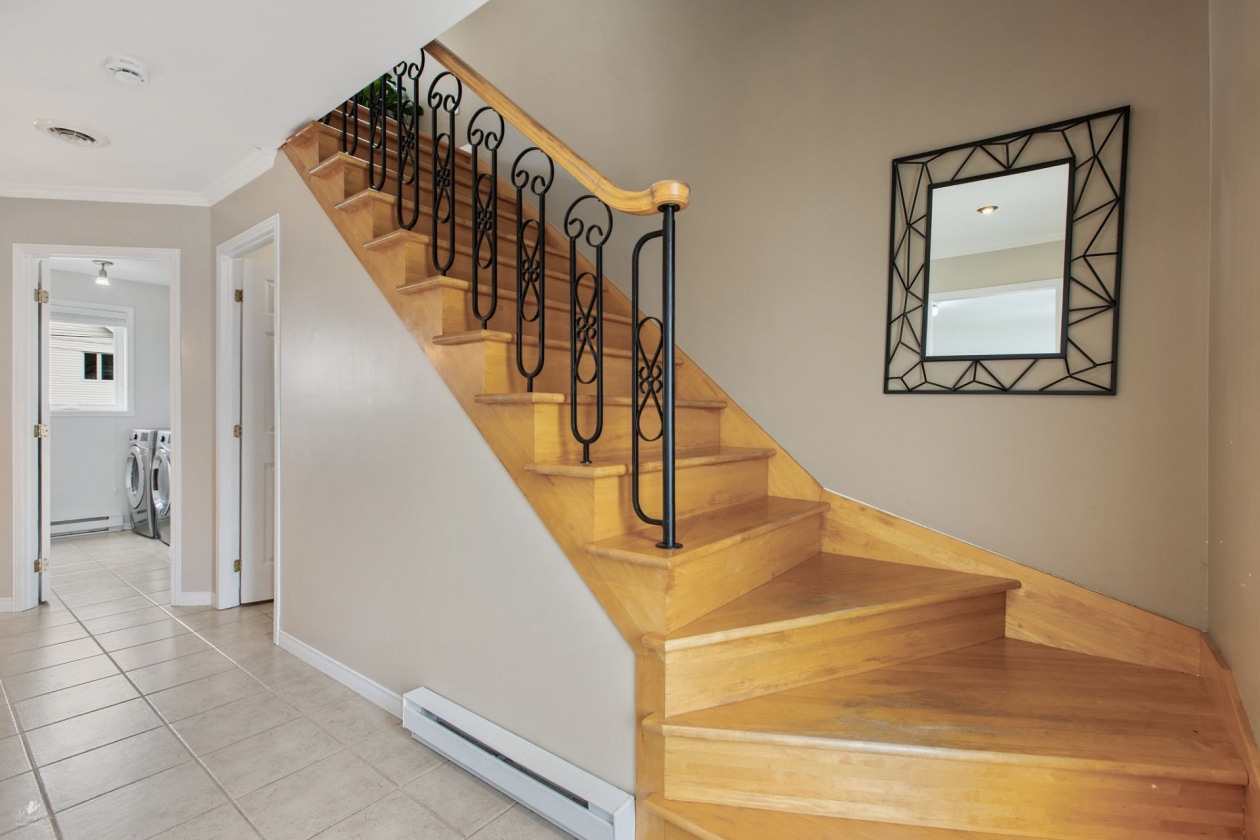 Escalier — 1063, Rue de l'Eau-de-Rose, Lévis (Les Chutes-de-la-Chaudière-Est), G6Z3J7, Lévis (Les Chutes-de-la-Chaudière-Est)