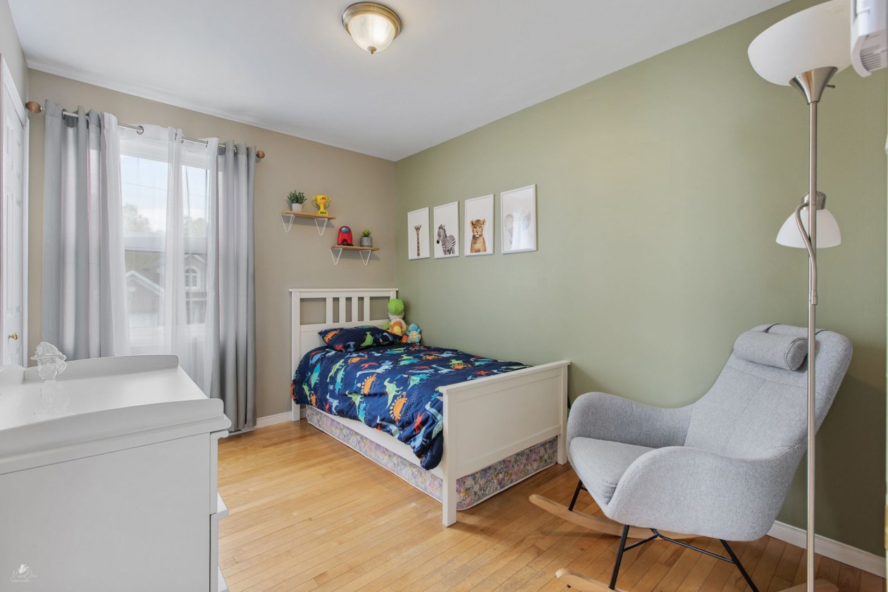 Chambre à coucher — 1063, Rue de l'Eau-de-Rose, Lévis (Les Chutes-de-la-Chaudière-Est), G6Z3J7, Lévis (Les Chutes-de-la-Chaudière-Est)