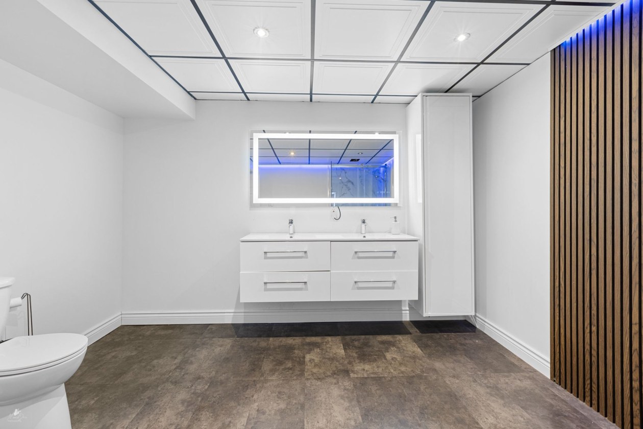 Salle de bains — 368, Rue du Coursier, Lévis (Desjardins), G6C1L7, Lévis (Desjardins)