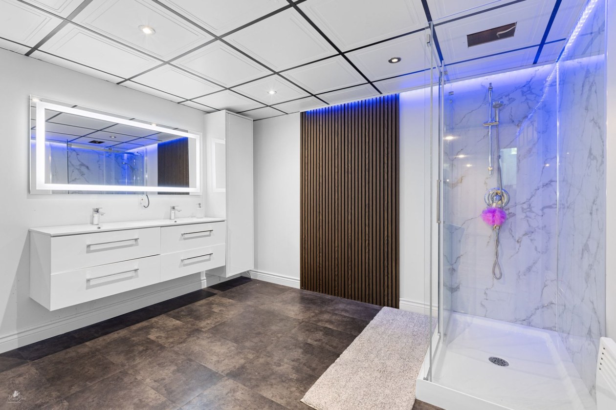 Salle de bains — 368, Rue du Coursier, Lévis (Desjardins), G6C1L7, Lévis (Desjardins)
