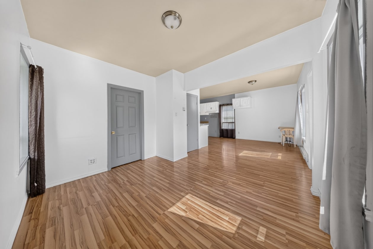 Salle à manger — 219, Rue Principale, Audet, G0Y1A0, Audet