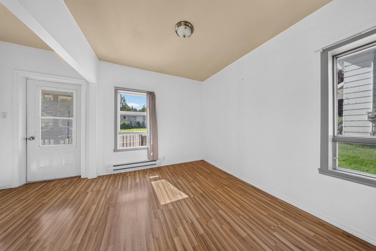Salle à manger — 219, Rue Principale, Audet, G0Y1A0, Audet