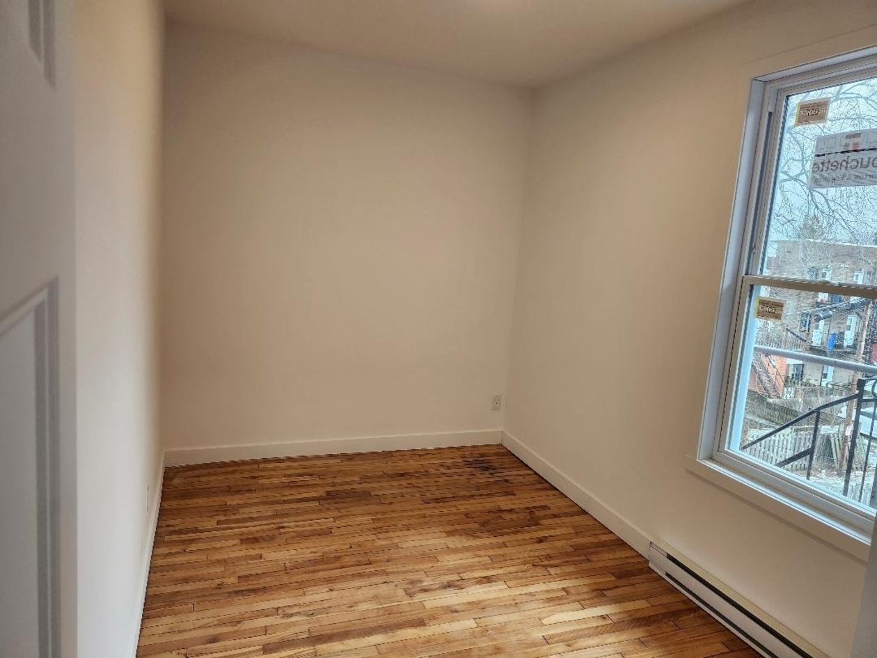 Chambre à coucher — 1867, Rue St-Clément, Montréal (Mercier/Hochelaga-Maisonneuve), H1V3E5, Montréal (Mercier/Hochelaga-Maisonneuve)