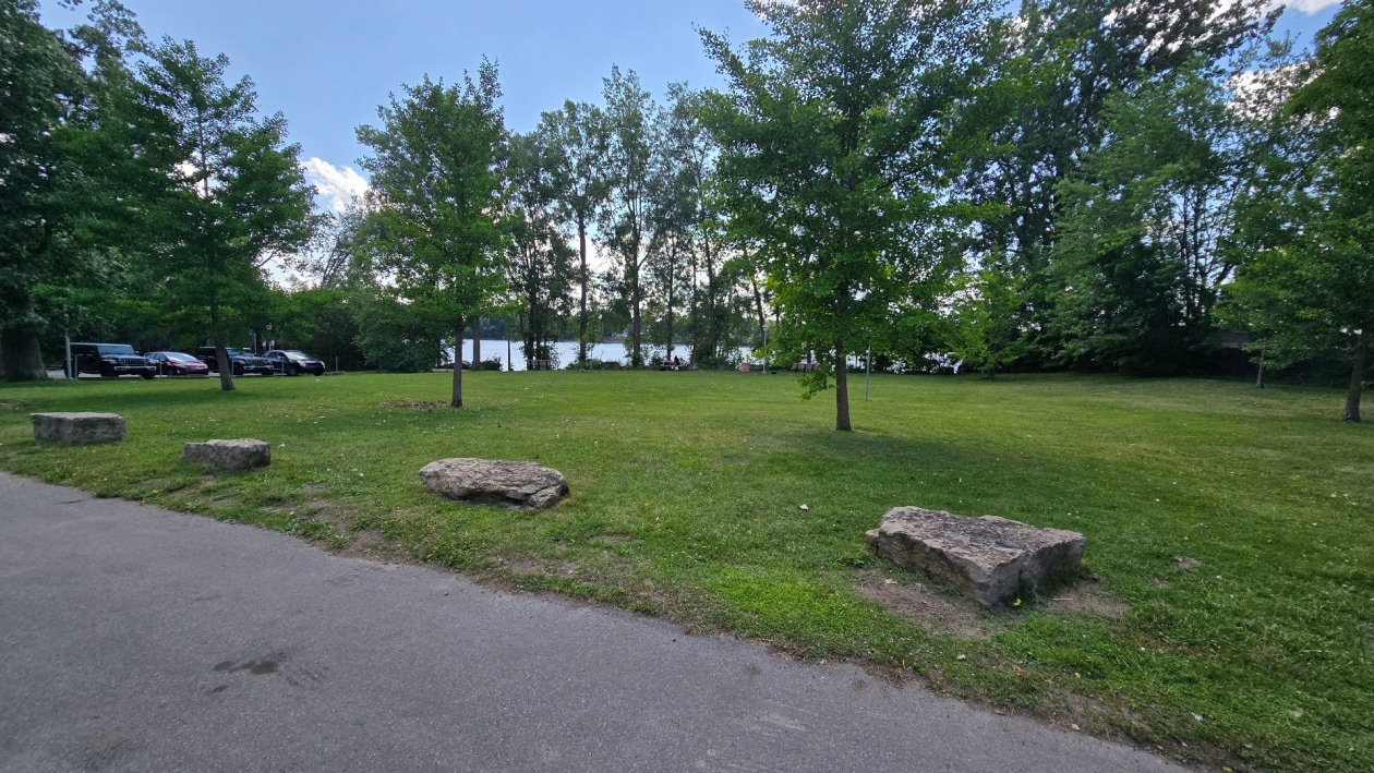 À proximité — 3901, 3e Avenue, Laval (Laval-Ouest), H7R2Y3, Laval (Laval-Ouest)