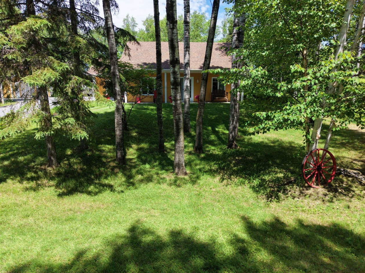 Façade — 526, Ch. Champigny, Larouche, G0W1Z0, Larouche