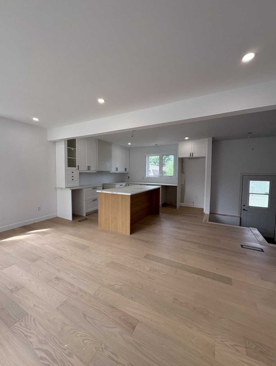 Salle à manger — 209, Rue Mézy, Saguenay (Chicoutimi), G7G1J6, Saguenay (Chicoutimi)