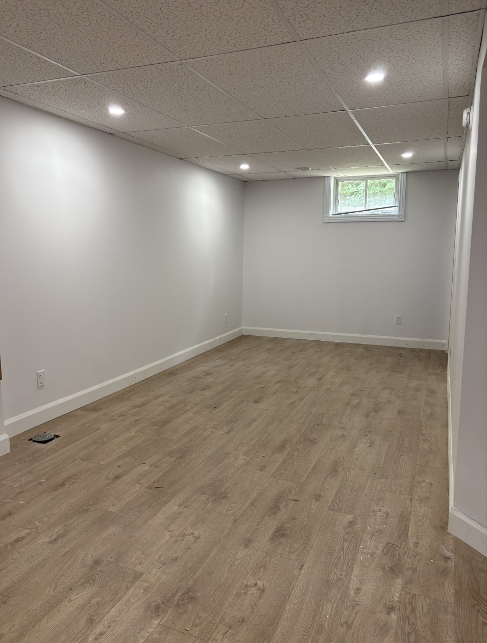 Salle familiale — 209, Rue Mézy, Saguenay (Chicoutimi), G7G1J6, Saguenay (Chicoutimi)
